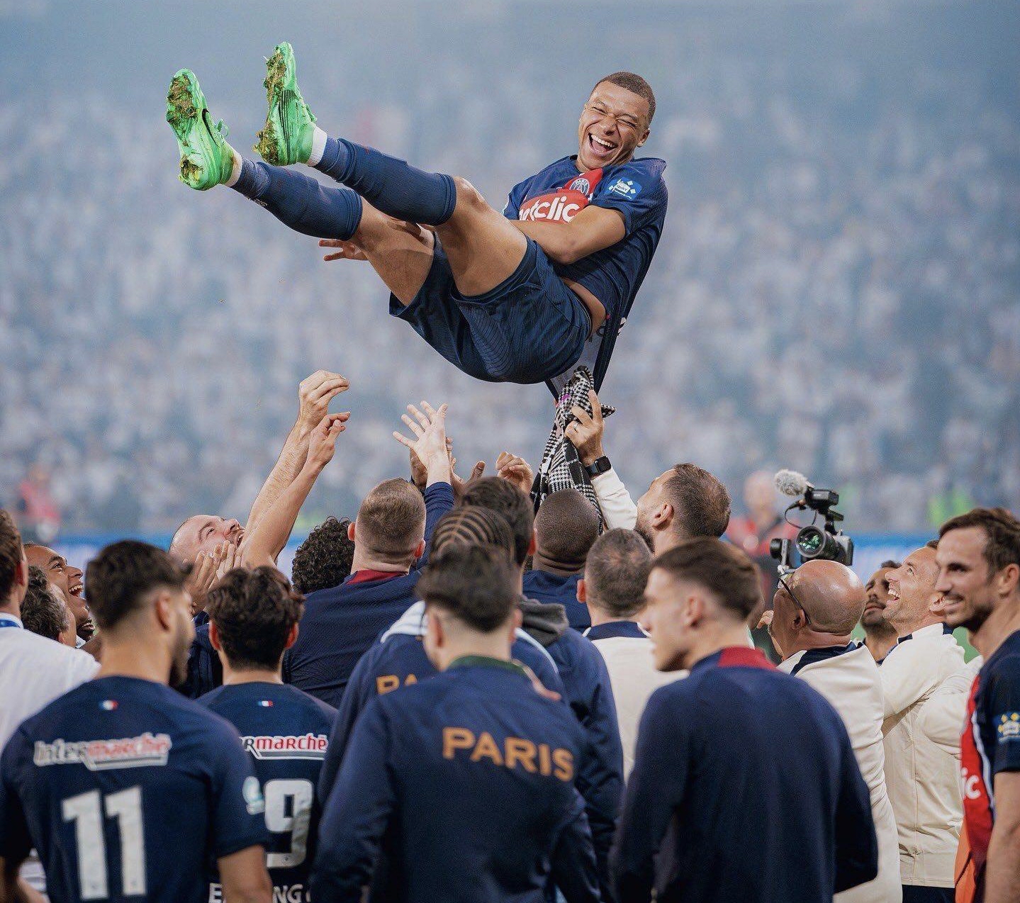 巴黎圣日耳曼主场胜里昂,豪取三分的简单介绍 巴黎圣日耳曼主场胜里昂,豪取三分的简单介绍